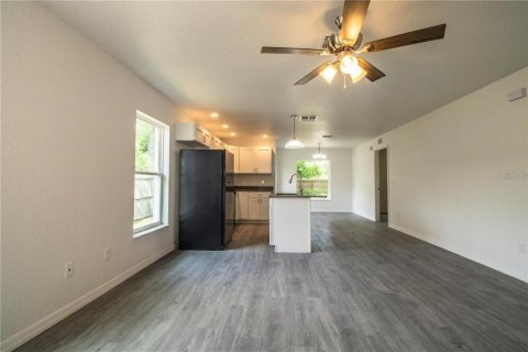 Villa ou maison à vendre à Lakeland, Floride: 3 chambres, 122.45 m2 № 2144010 - photo 3