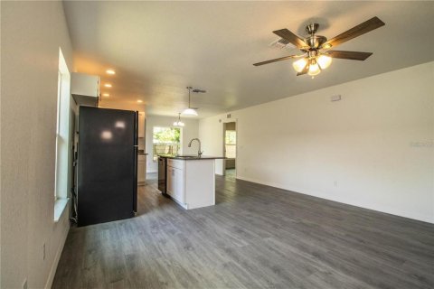 Villa ou maison à vendre à Lakeland, Floride: 3 chambres, 122.45 m2 № 2144010 - photo 4