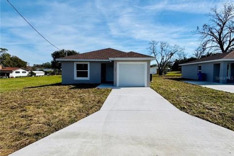 Villa ou maison à Lakeland, Floride 3 chambres, 122.45 m2 № 2144010