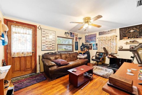 House in Saint Petersburg, Florida 2 bedrooms, 66.52 sq.m. № 2150054 - photo 4