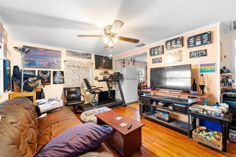 House in Saint Petersburg, Florida 2 bedrooms, 66.52 sq.m. № 2150054 - photo 6