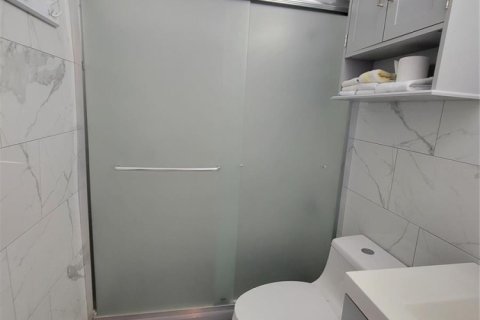 Condominio en venta en Hallandale Beach, Florida, 1 dormitorio, 58.06 m2 № 2084505 - foto 11