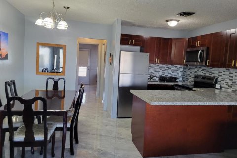 Condominio en Hallandale Beach, Florida, 1 dormitorio  № 2084505