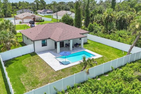 Villa ou maison à vendre à North Port, Floride: 3 chambres, 139.17 m2 № 1917577 - photo 2