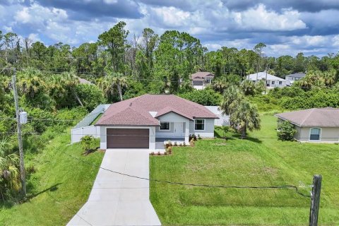 Villa ou maison à vendre à North Port, Floride: 3 chambres, 139.17 m2 № 1917577 - photo 8