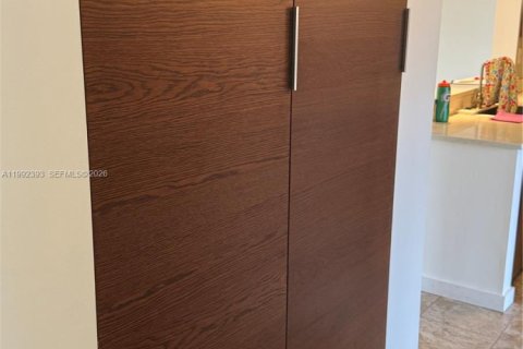 Copropriété à louer à Davie, Floride: 3 chambres № 2057322 - photo 2