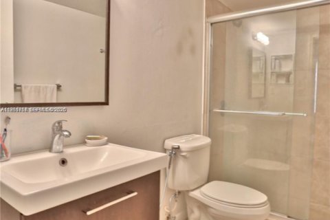 Condominio en venta en Miami, Florida, 1 dormitorio, 74.32 m2 № 2006272 - foto 6
