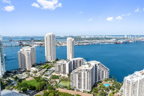 Condo in Miami, Florida, 2 bedrooms  № 1893162 - photo 21