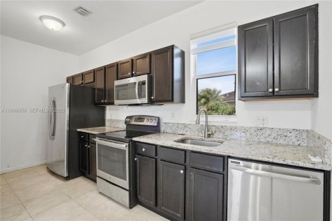 Купить виллу или дом в Майами, Флорида 4 спальни, 245.26м2, № 2153944 - фото 22