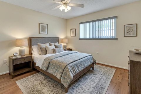 Condo in DeLand, Florida, 2 bedrooms № 2148924 - photo 22
