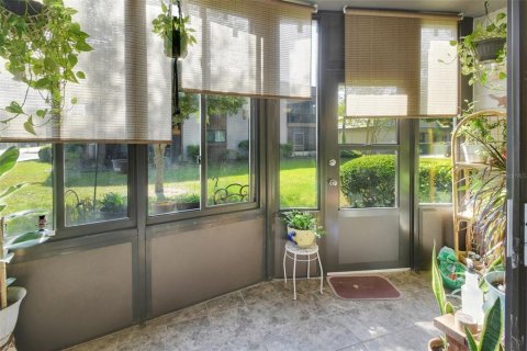 Condo in DeLand, Florida, 2 bedrooms № 2148924 - photo 27