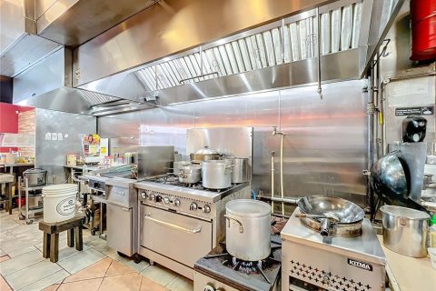 Immobilier commercial à vendre à Orlando, Floride: 101.73 m2 № 1908828 - photo 5