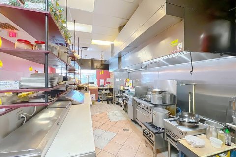 Immobilier commercial à vendre à Orlando, Floride: 101.73 m2 № 1908828 - photo 7