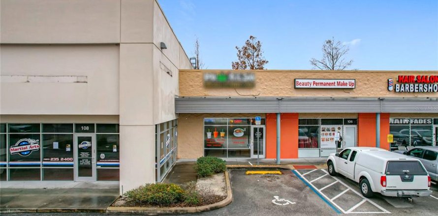 Immobilier commercial à Orlando, Floride 101.73 m2 № 1908828