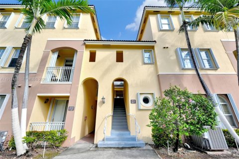 Copropriété à louer à Miami, Floride: 3 chambres, 124.49 m2 № 2011435 - photo 5