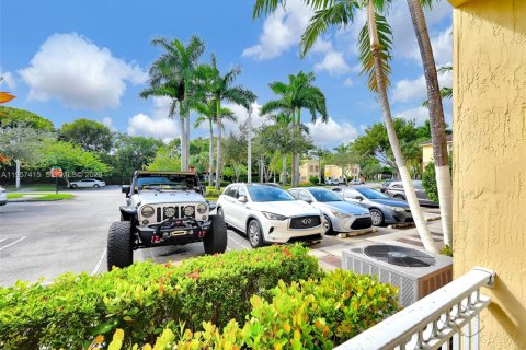 Copropriété à louer à Miami, Floride: 3 chambres, 124.49 m2 № 2011435 - photo 18