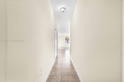 Copropriété à louer à Miami, Floride: 3 chambres, 124.49 m2 № 2011435 - photo 30