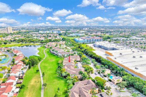 Copropriété à louer à Miami, Floride: 3 chambres, 124.49 m2 № 2011435 - photo 11