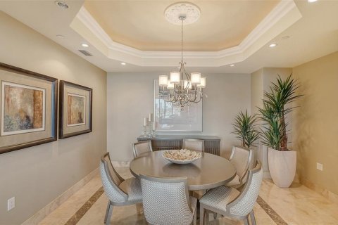 Купить кондоминиум в Сарасота, Флорида 7 комнат, 313.73м2, № 2148224 - фото 16