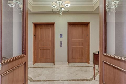 Купить кондоминиум в Сарасота, Флорида 7 комнат, 313.73м2, № 2148224 - фото 2