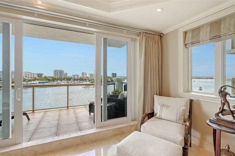 Купить кондоминиум в Сарасота, Флорида 7 комнат, 313.73м2, № 2148224 - фото 19