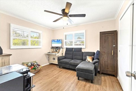House in Englewood, Florida 3 bedrooms, 174.56 sq.m. № 1737218 - photo 27