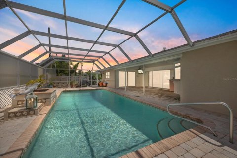 Villa ou maison à vendre à Venice, Floride: 4 chambres, 252.79 m2 № 1849456 - photo 2