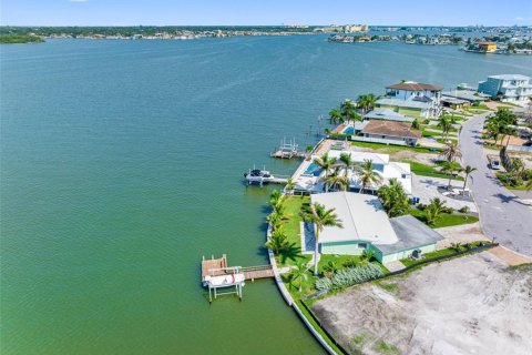 Land in North Redington Beach, Florida № 1915562 - photo 4