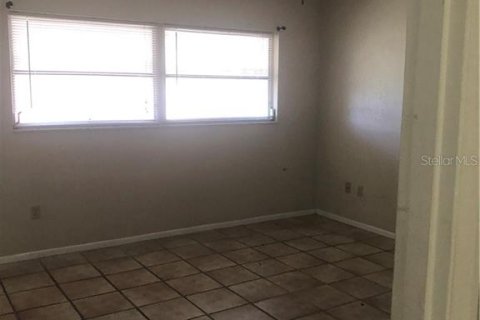 House in Port Charlotte, Florida 3 bedrooms, 123 sq.m. № 1919322 - photo 7