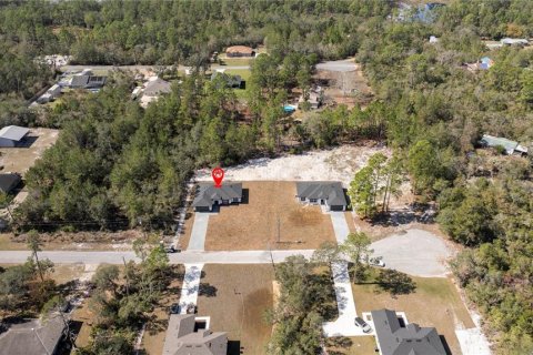 House in Eustis, Florida 4 bedrooms, 172.89 sq.m. № 1541185 - photo 15