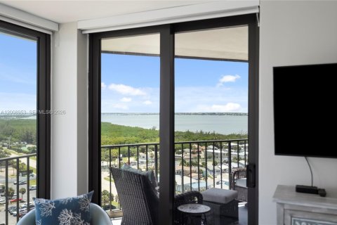 Condo in Jensen Beach, Florida, 2 bedrooms  № 2072332 - photo 15