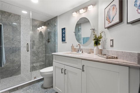 Condo in Jensen Beach, Florida, 2 bedrooms  № 2072332 - photo 22