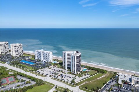 Condo in Jensen Beach, Florida, 2 bedrooms  № 2072332 - photo 2