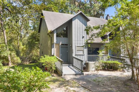 House in Gainesville, Florida 4 bedrooms, 167.78 sq.m. № 2367160
