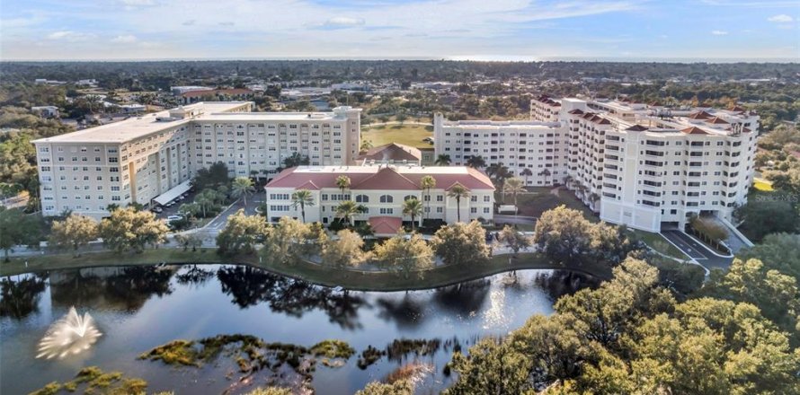 Condo in Venice, Florida, 2 bedrooms № 2093494