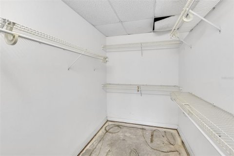 Condo in Venice, Florida, 2 bedrooms № 2093494 - photo 16