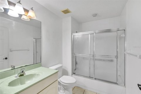 Condo in Venice, Florida, 2 bedrooms № 2093494 - photo 21