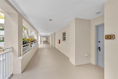 Condo in Venice, Florida, 2 bedrooms № 2093494 - photo 23
