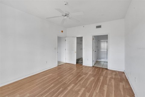 Condo in Venice, Florida, 2 bedrooms № 2093494 - photo 14
