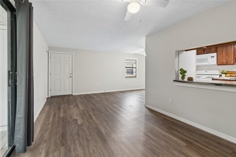 Condominio en venta en Oldsmar, Florida, 2 dormitorios, 85.01 m2 № 2148287 - foto 12