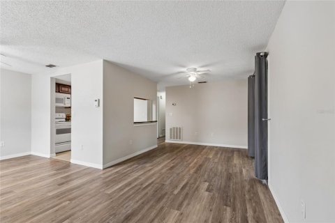 Condominio en venta en Oldsmar, Florida, 2 dormitorios, 85.01 m2 № 2148287 - foto 7