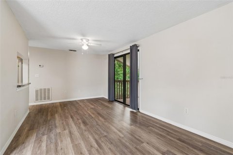 Condominio en venta en Oldsmar, Florida, 2 dormitorios, 85.01 m2 № 2148287 - foto 14