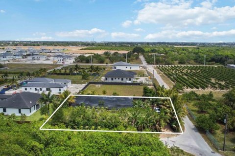 Terreno en venta en Homestead, Florida № 1895487 - foto 3