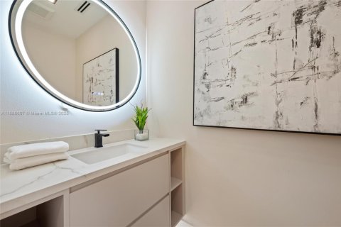 Casa en venta en Miami Shores, Florida, 6 dormitorios, 379.13 m2 № 1944909 - foto 27