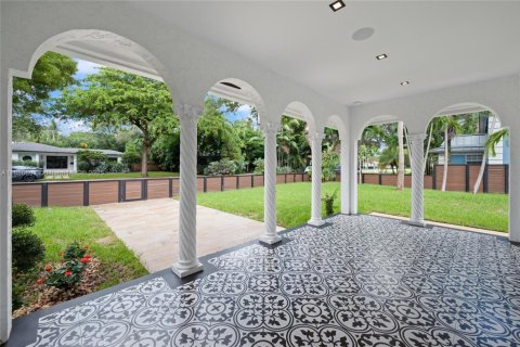 Casa en venta en Miami Shores, Florida, 6 dormitorios, 379.13 m2 № 1944909 - foto 14