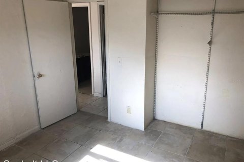 Снять в аренду квартиру в Уайлдвуд, Флорида 1 комната, 62.43м2, № 1755158 - фото 3