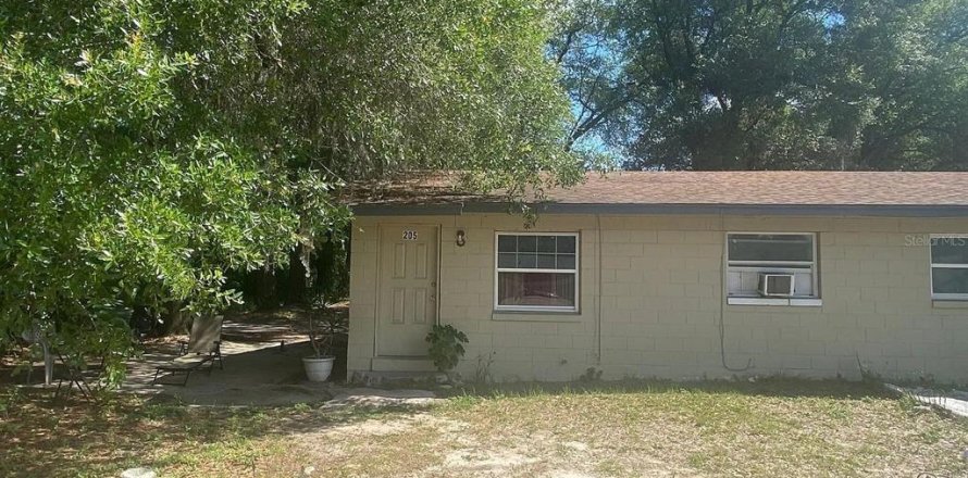 Apartamento en Wildwood, Florida 2 dormitorios, 62.43 m2 № 1755158
