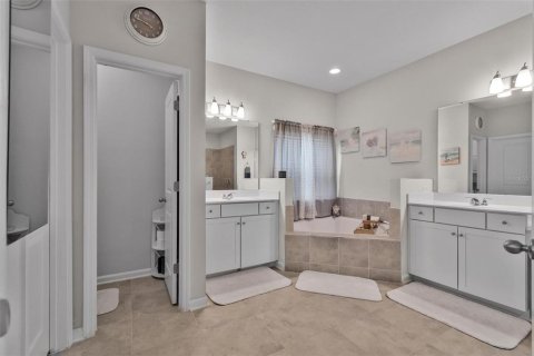 Villa ou maison à vendre à Palm Coast, Floride: 4 chambres, 177.26 m2 № 2416470 - photo 5
