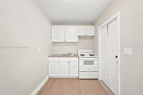 Immobilier commercial à vendre à Miami, Floride: 155.33 m2 № 2248052 - photo 22