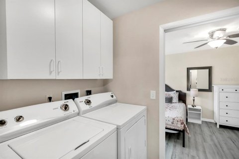 House in Clearwater, Florida 3 bedrooms, 116.78 sq.m. № 1834916 - photo 17